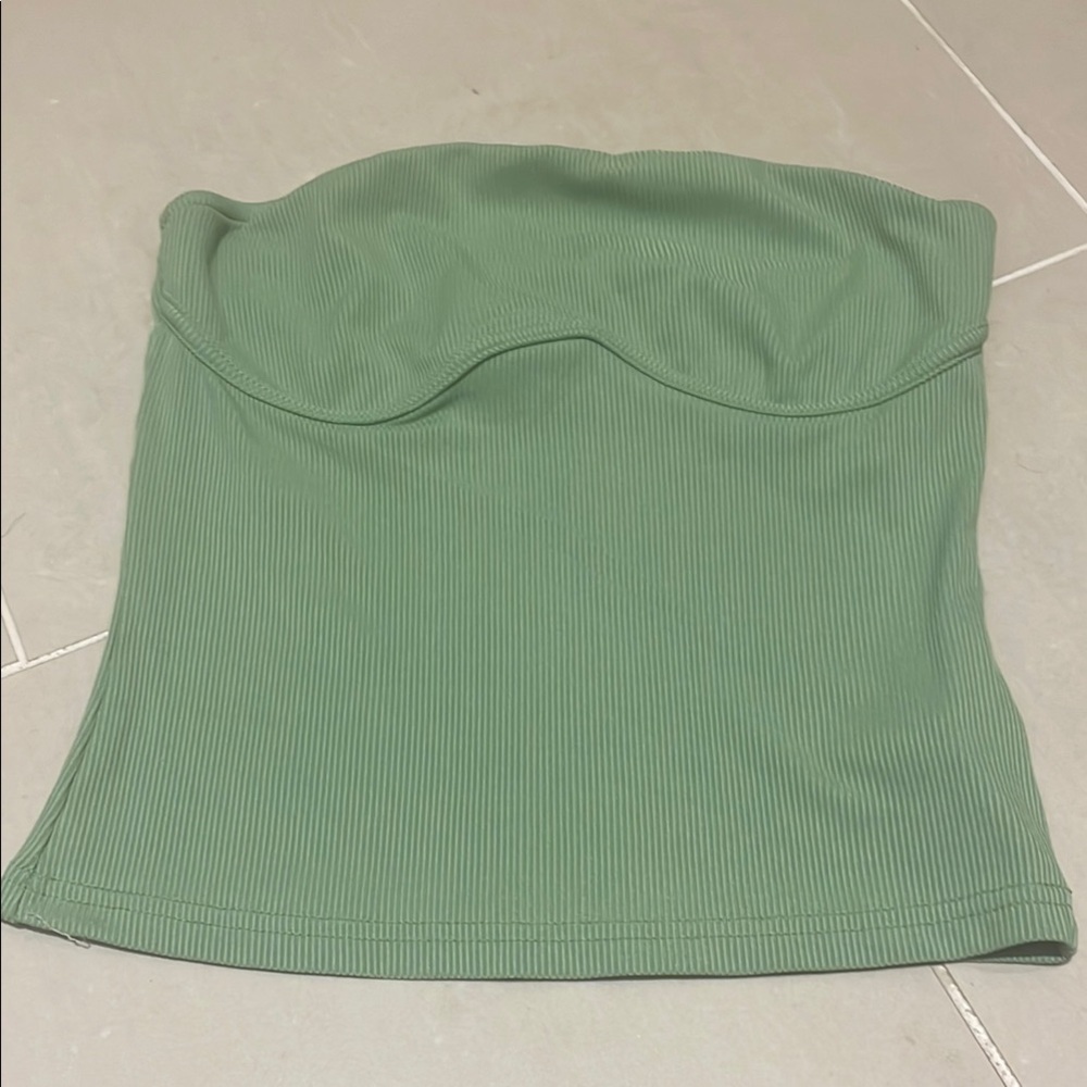 Boture Bandeau style Top 🇬🇧